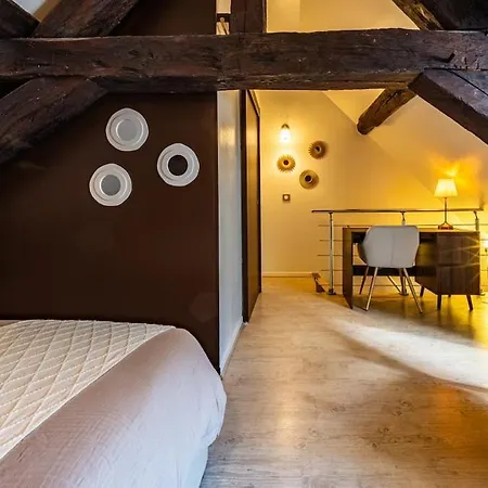 Patio Jeannin * 第戎