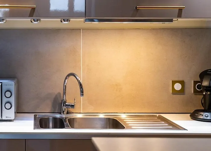 Patio Jeannin * 第戎